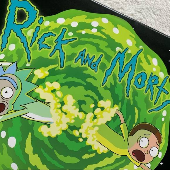 Rick & Morty box sock set - Picture 2 of 10